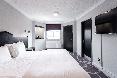 Village Hotel Liverpool oda fotoğrafı