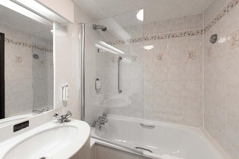 Village Hotel Liverpool - Oda