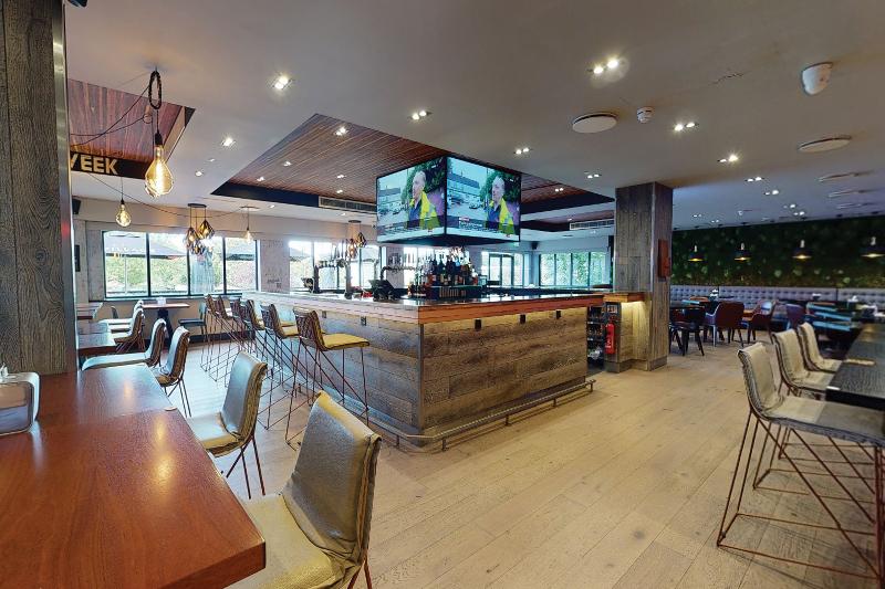 Village Hotel Nottingham - Bar