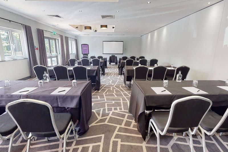 Village Hotel Cardiff - Toplantı