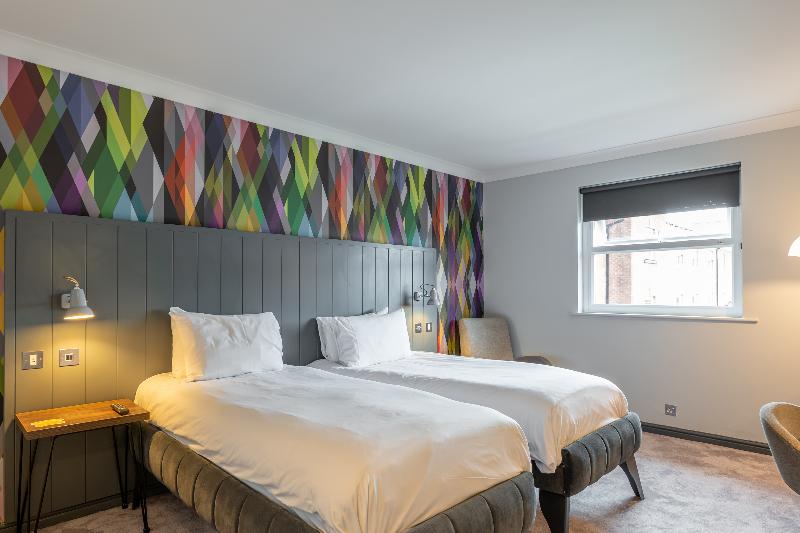 Village Hotel Cardiff - Oda