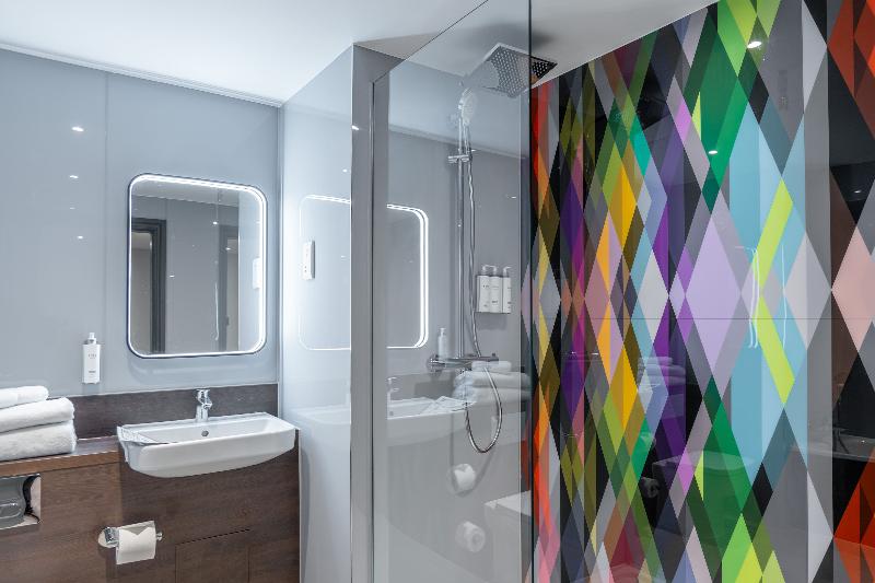 Village Hotel Cardiff - Oda