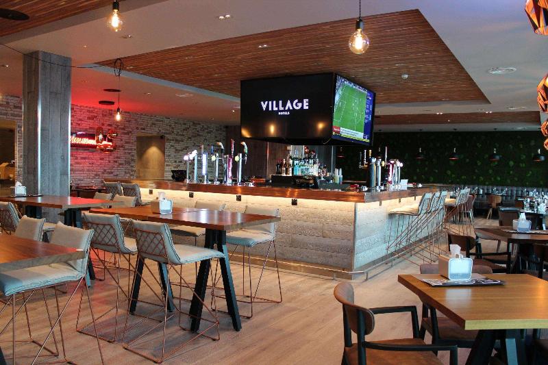 Village Hotel Warrington - Bar