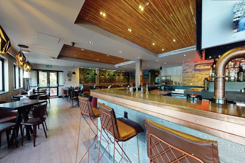 Village Hotel Coventry - Bar