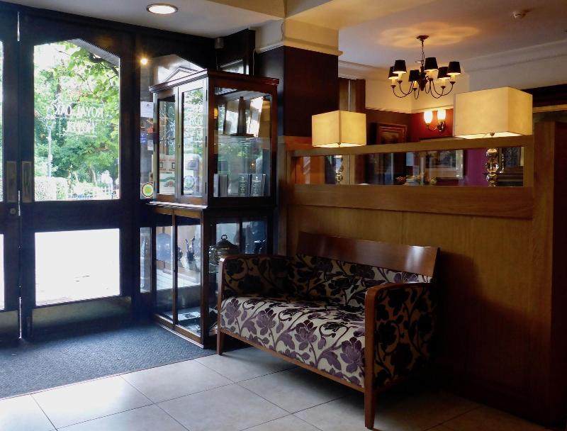 The Royal Oak Hotel - Lobi