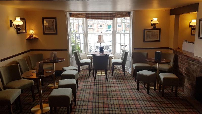 George at Easingwold - Bar