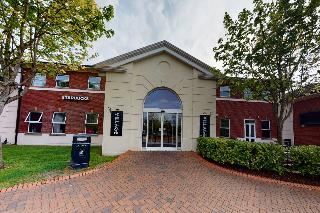 Village Hotel Chester St Davids otel fotoğrafı