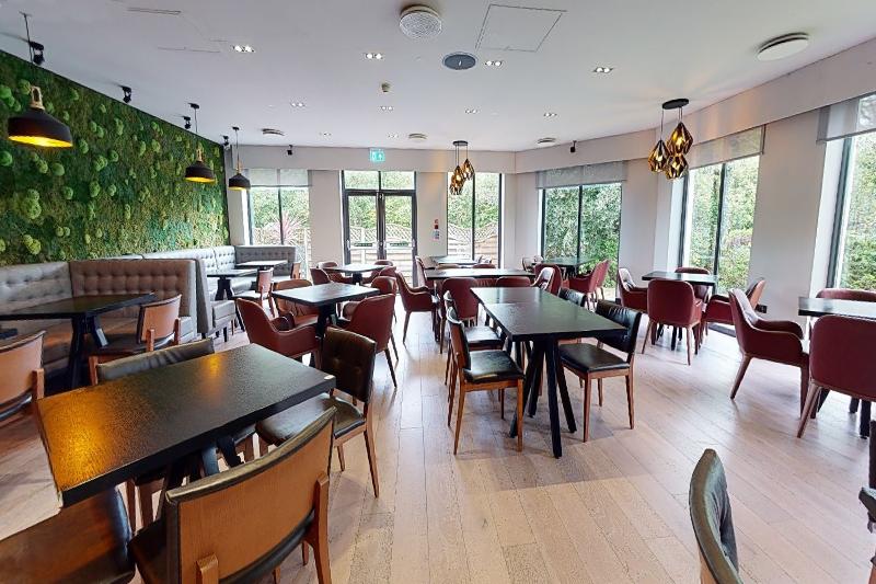 Village Hotel Chester St Davids - Restoran