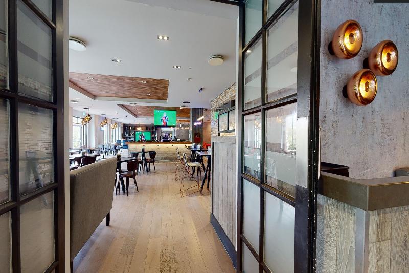 Village Hotel Chester St Davids - Restoran