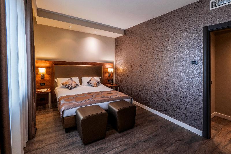 Smart Hotel Holiday - Genel
