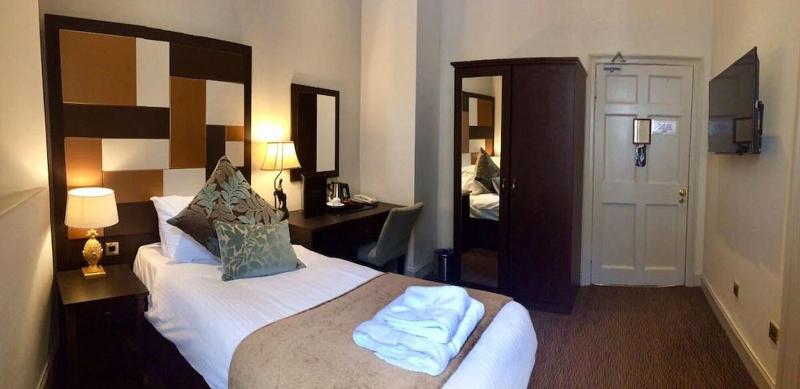 Albany Hotel - Oda