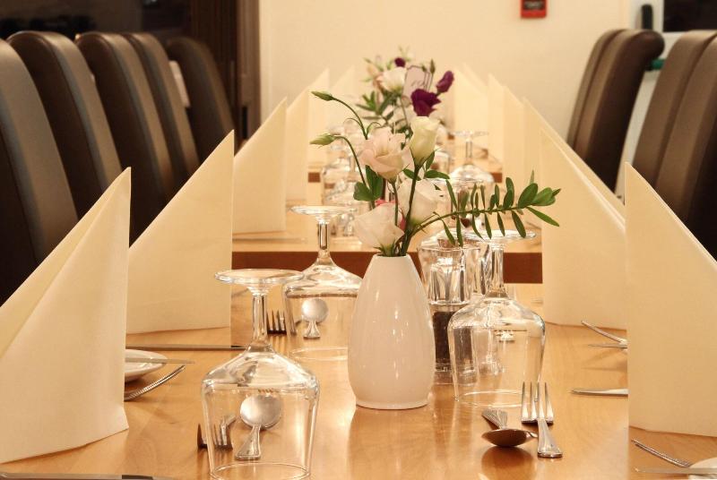 Exeter Court Hotel - Restoran
