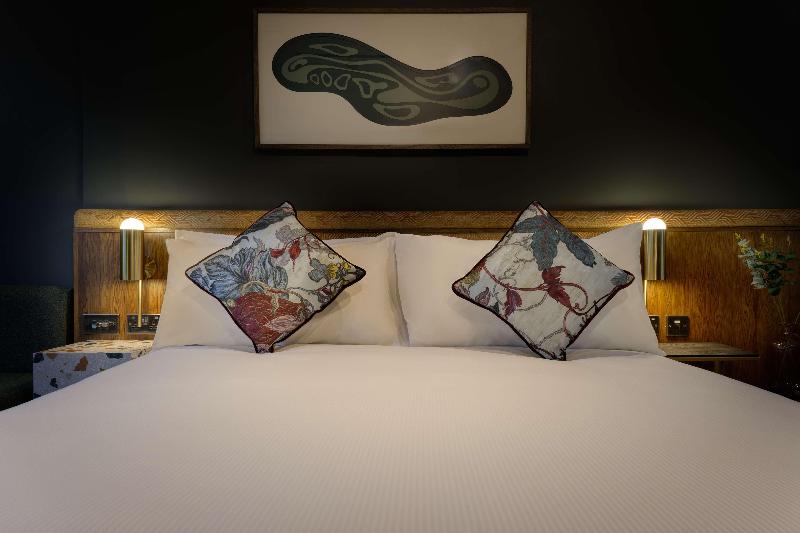 The Samuel Ryder Hotel St Albans, Tapestry Collect - Oda
