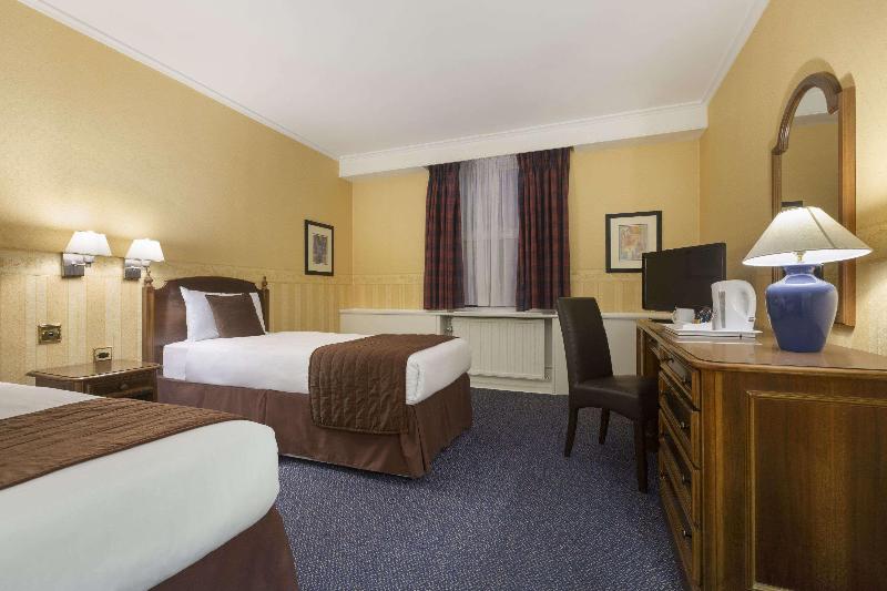 Ramada Crawley Gatwick - Oda