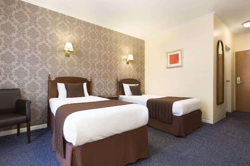 Ramada Crawley Gatwick - Oda