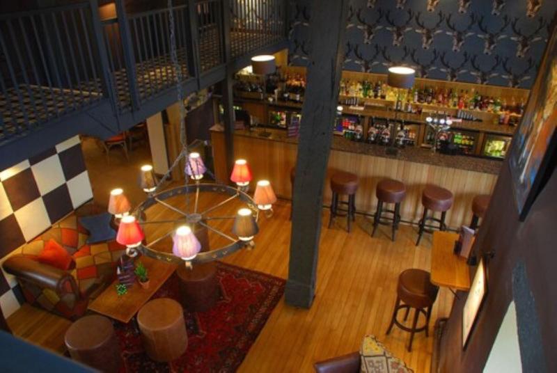 Broadway Hotel - Bar