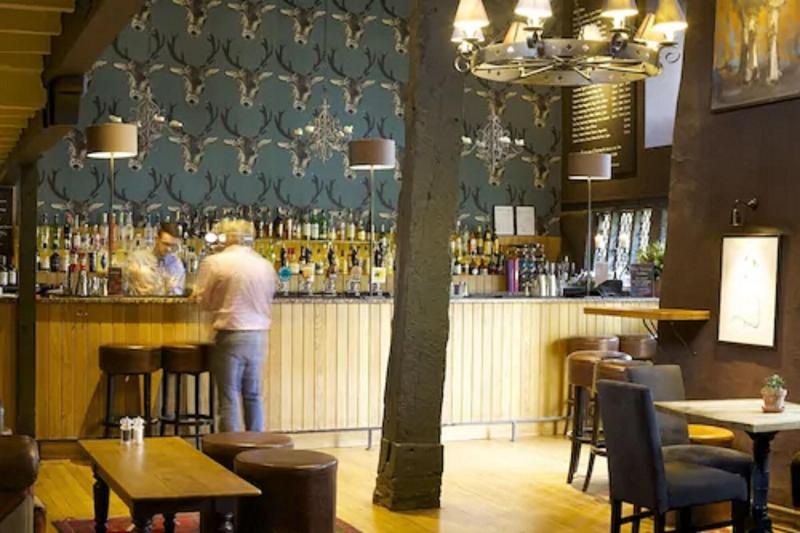 Broadway Hotel - Bar