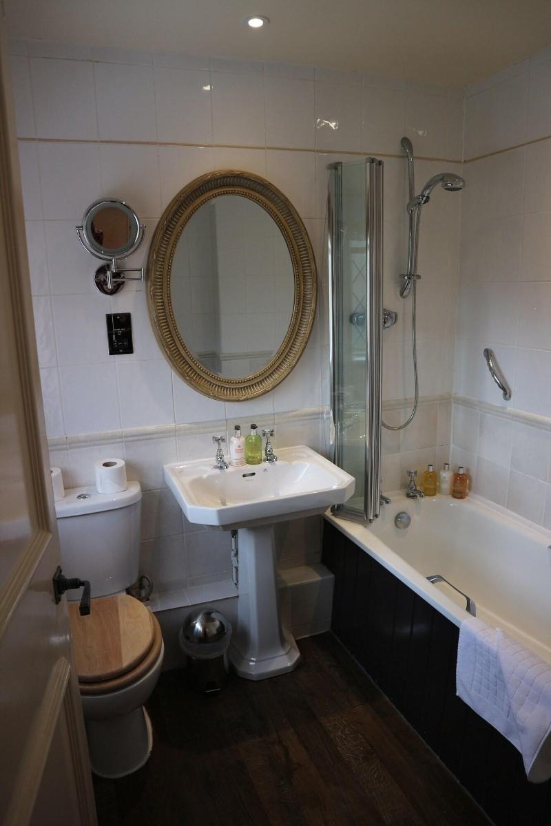 Broadway Hotel - Oda