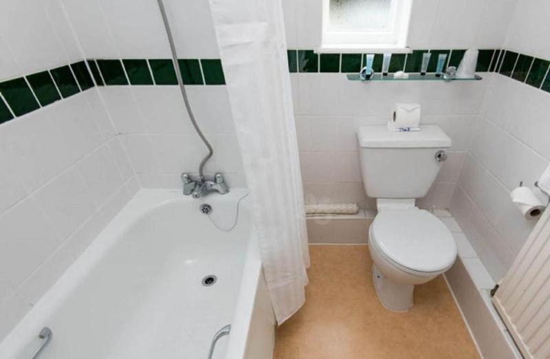 Hare & Hounds Hotel at Speen - Oda