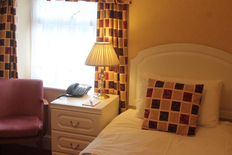 Saxonville Hotel - Oda