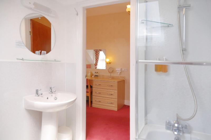 Saxonville Hotel - Oda