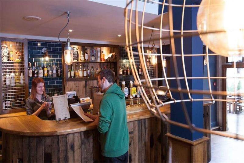 The White Hart Hotel - Bar