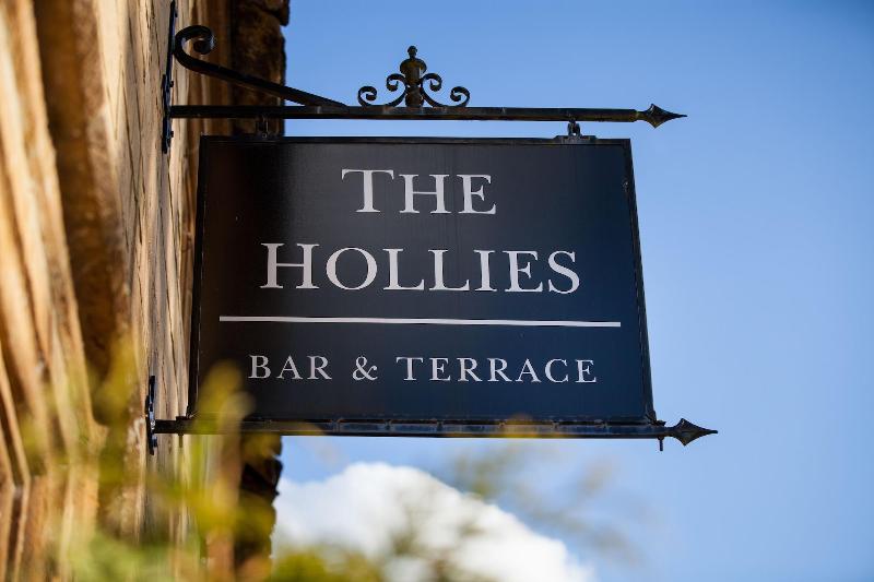 Hollies Hotel - Lobi