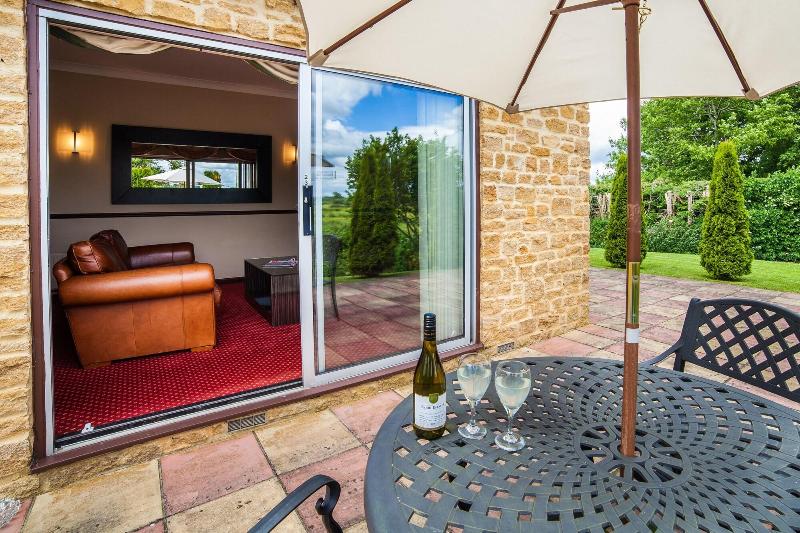 Hollies Hotel - Oda