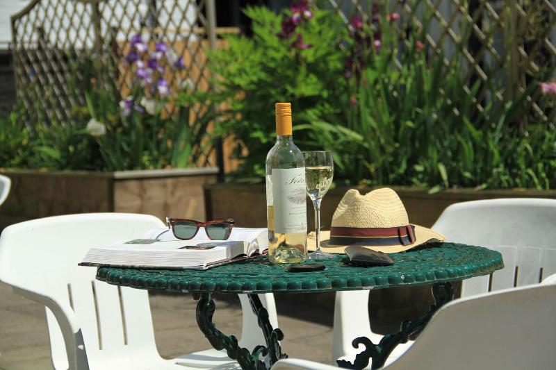 Annandale Arms Hotel - Aktivite