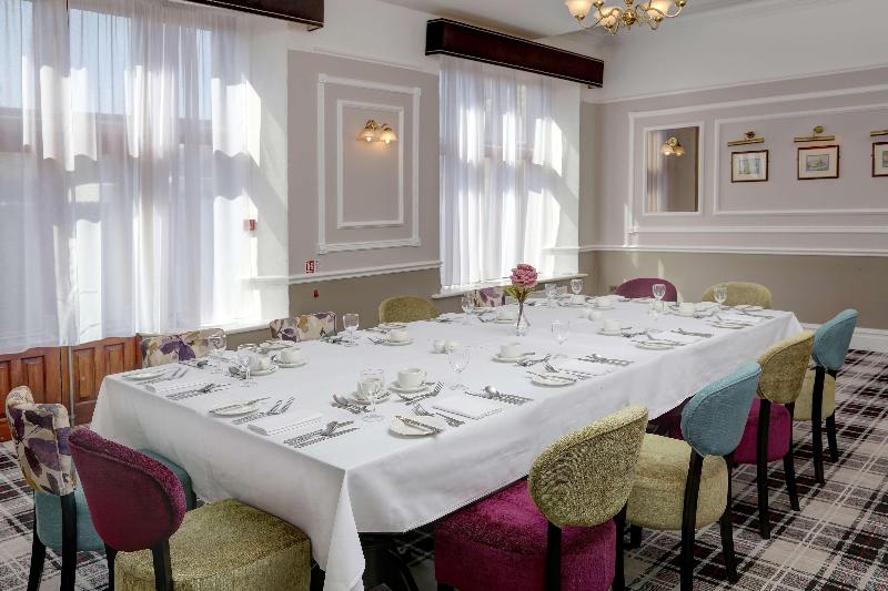 Stonecross Manor Hotel - Restoran
