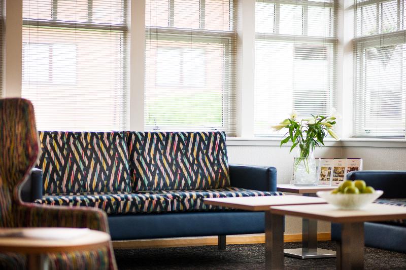 Leonardo Inn Aberdeen Airport - Lobi