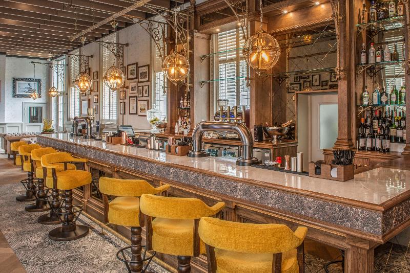 De Vere Beaumont Estate - Bar