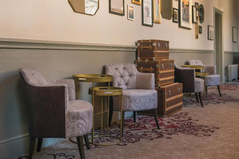 De Vere Beaumont Estate - Lobi