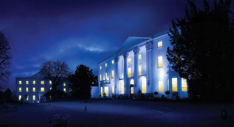 De Vere Beaumont Estate - Genel