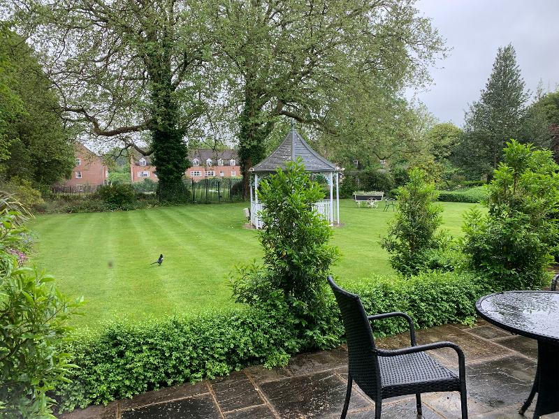 Alton House Hotel - Genel