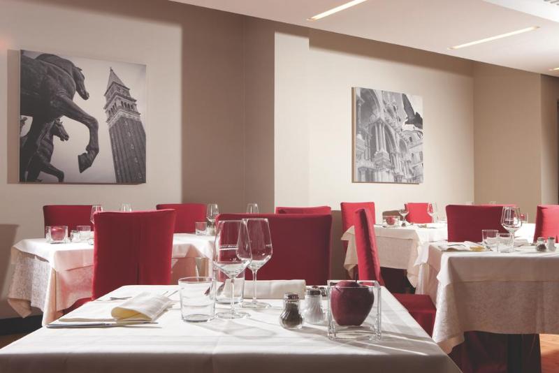 Hotel Delfino - Restoran