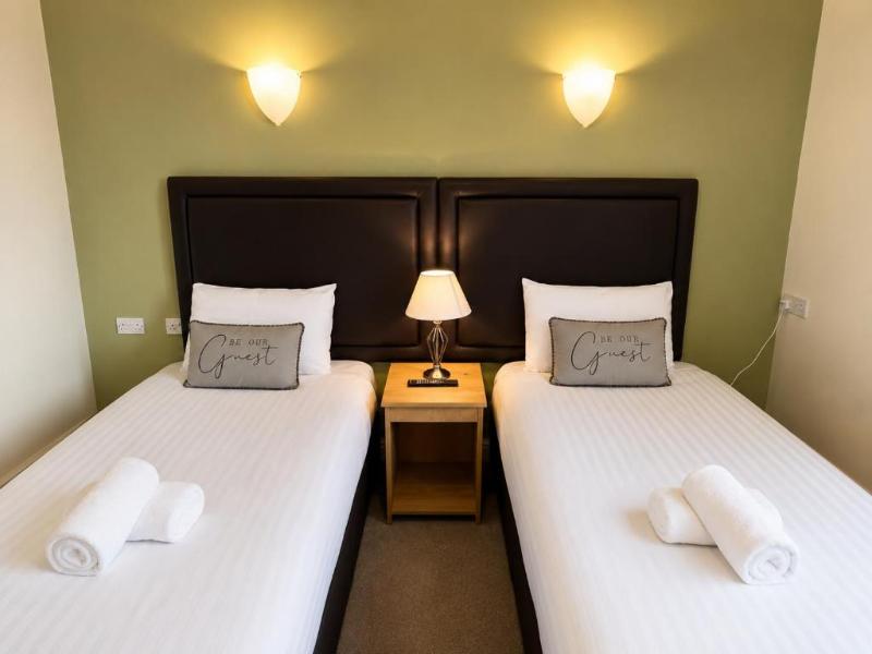 Heath Cottage Hotel - Oda