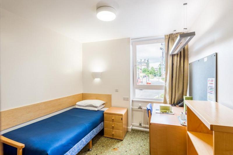 Summer stays at the university of Edinburgh - Oda