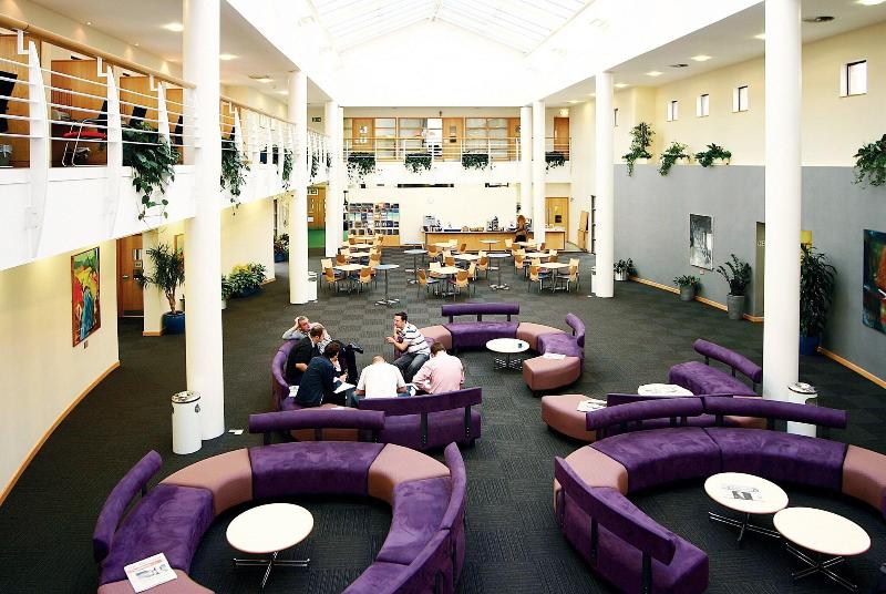 Cranfield Conference Centre Limited - Toplantı