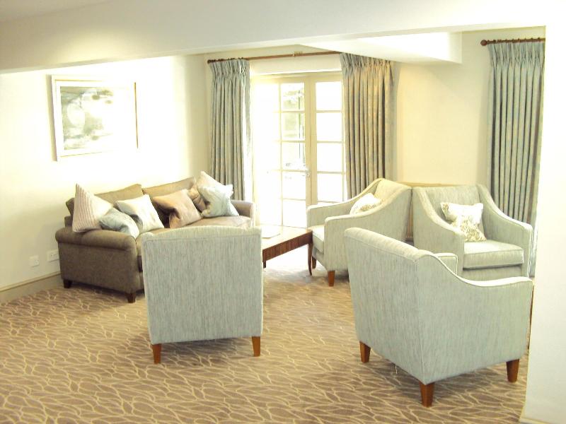 The Crown Wilde Thyme & Honey Hotel - Lobi