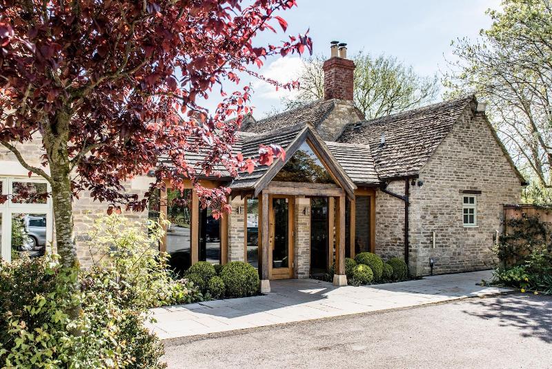 The Crown Wilde Thyme & Honey Hotel - Genel