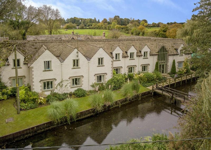 The Crown Wilde Thyme & Honey Hotel - Genel