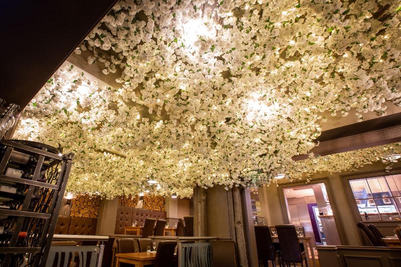 The Crown Hotel - Restoran