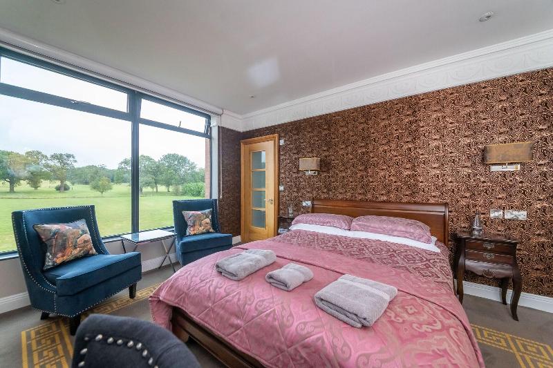 Manor House Hotel Guildford - Oda