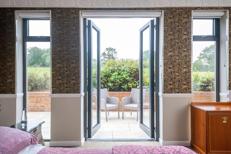 Manor House Hotel Guildford - Oda