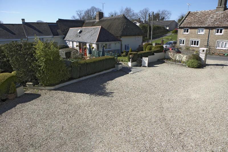 Yalbury Cottage   Restaurant - Genel