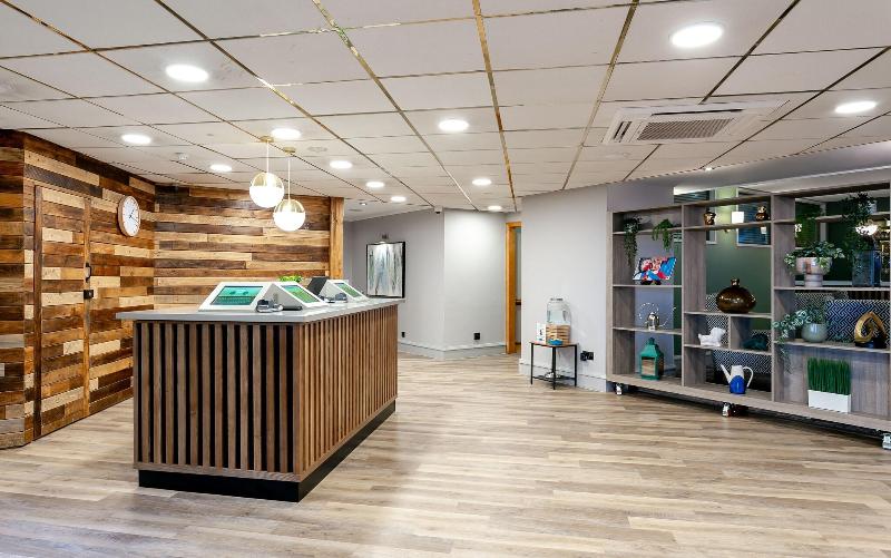 Cedar Court Huddersfield - Lobi