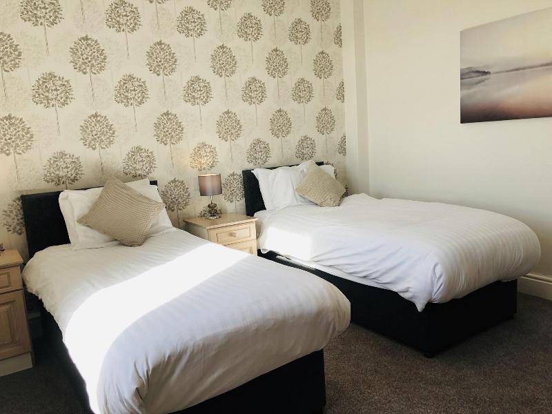 Clarendon Hotel - Oda