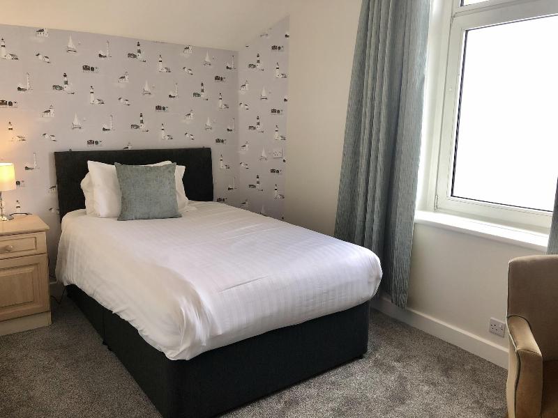 Clarendon Hotel - Oda