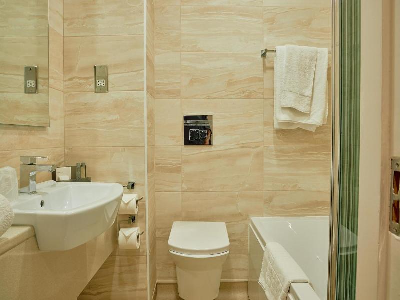 Briar Court Hotel - Genel